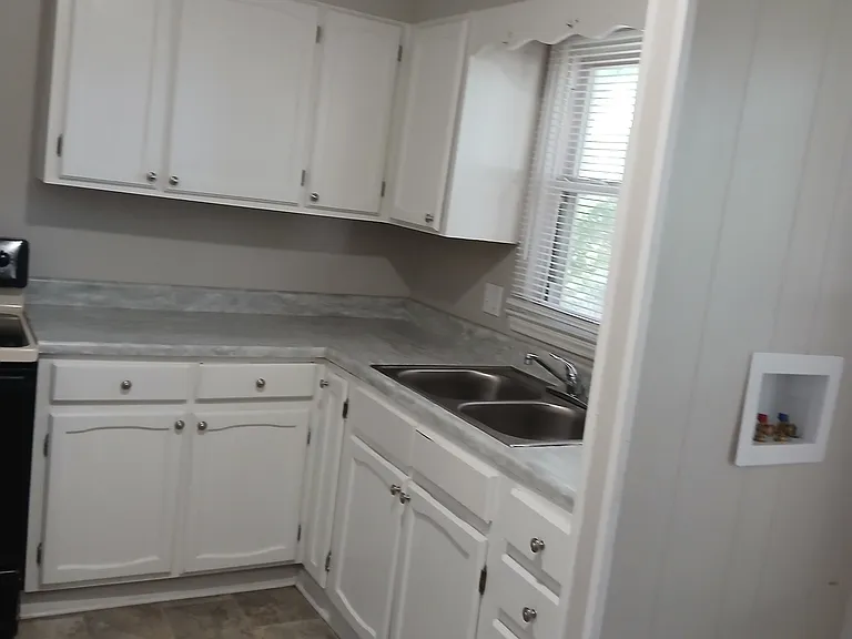 505 Lee Ave #A — Photo 2