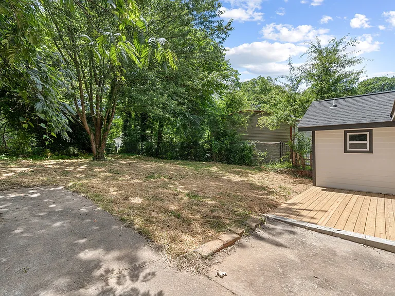 149 Edwards St NW — Photo 30