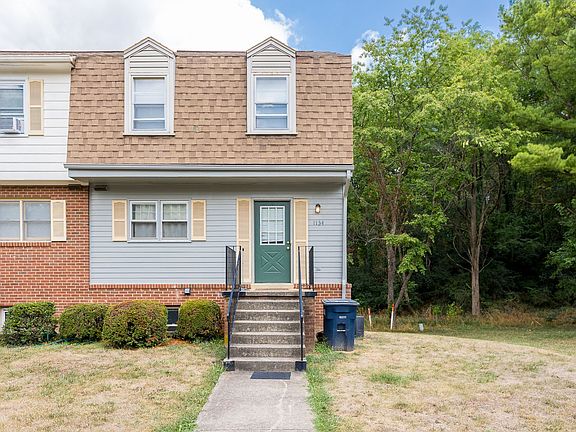 2nd image of 1134 Mountain View Dr