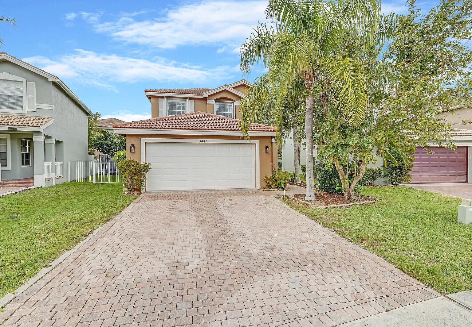 3 bed, 2.5 bath, 1616 sqft, $3,000 — Photo 1