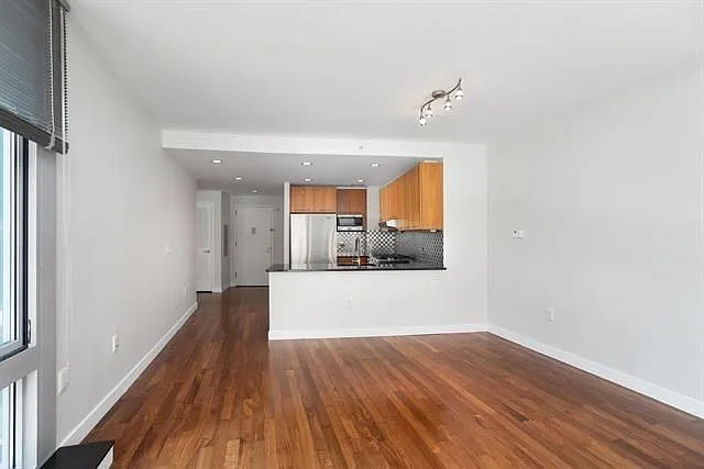 25 Hudson St #314 — Photo 9