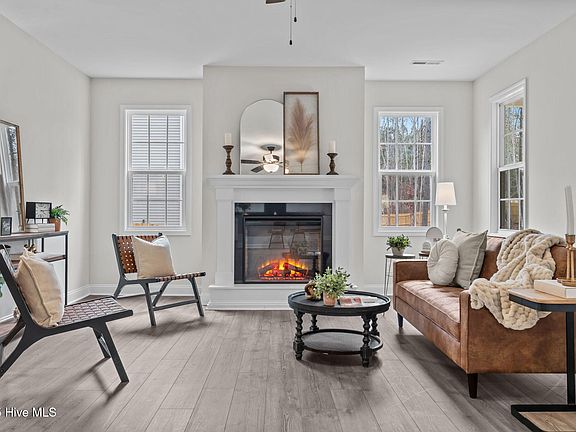 2nd image of 117 Godwin Court