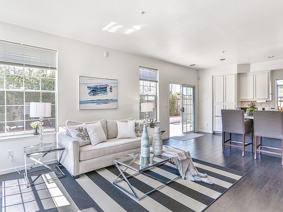 3rd image of 4424 Canterbury Way