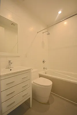 Rented by Citi Habitats | media 32