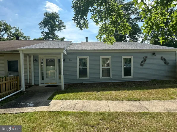 170 Commonwealth Dr, Newtown, PA 18940