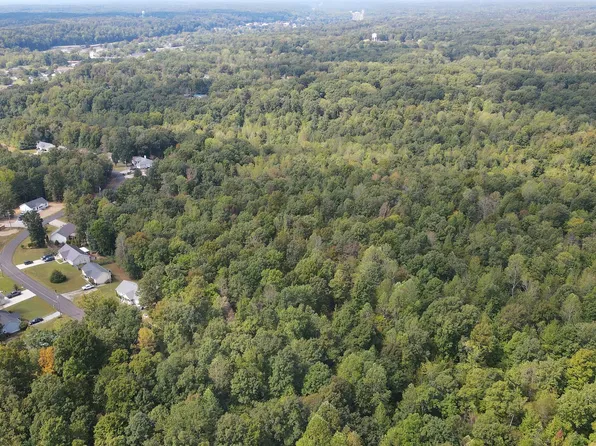 230 Station Dr, Waverly, TN 37185