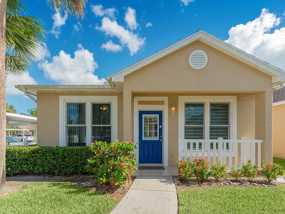 1st image of 593 NW San Remo Circle