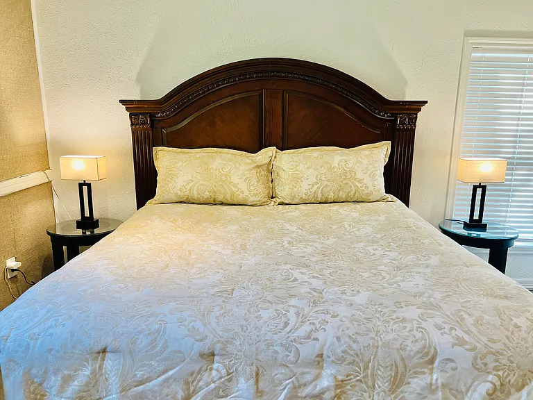 20042 FM 2015 — Photo 10