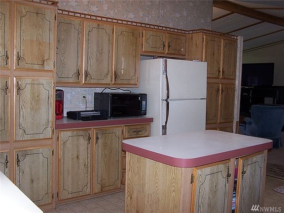 3rd image of 5518 318th Ave NE