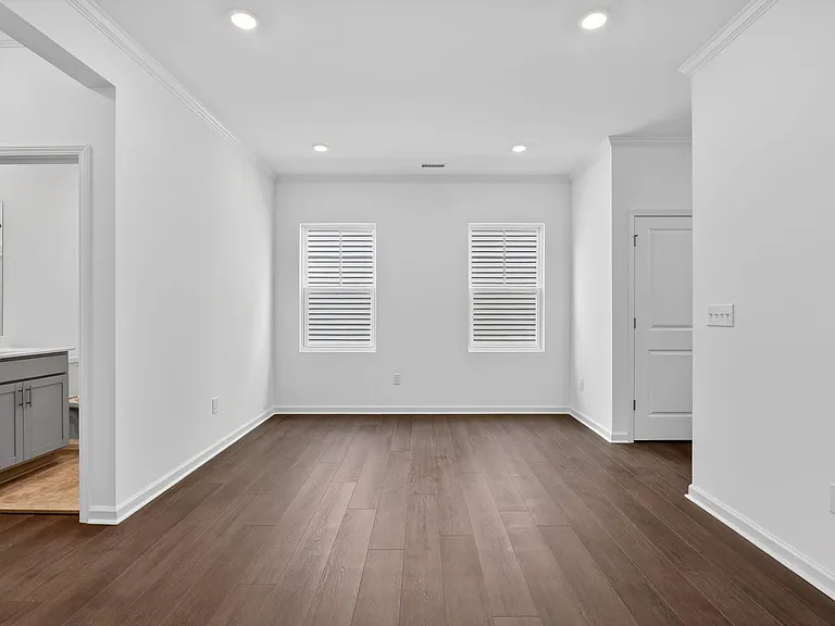 3105 Allamore Dr — Photo 5