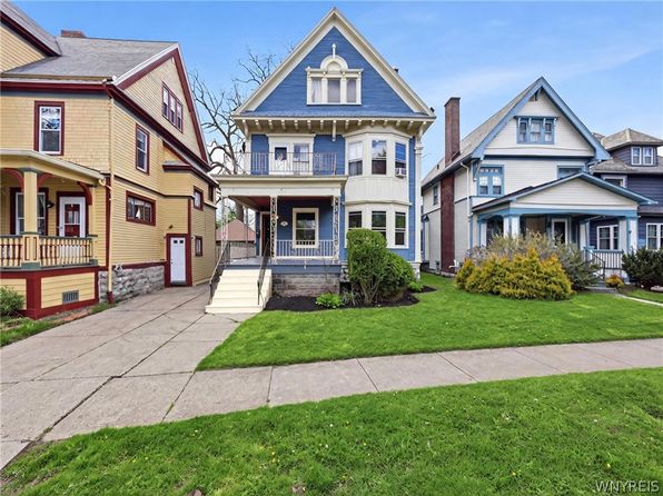 202 Summit Ave #1