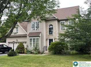 4001 Ferncroft Ln, Bethlehem, PA 18020