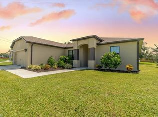 1233 SW 18th Ave, Cape Coral, FL 33991
