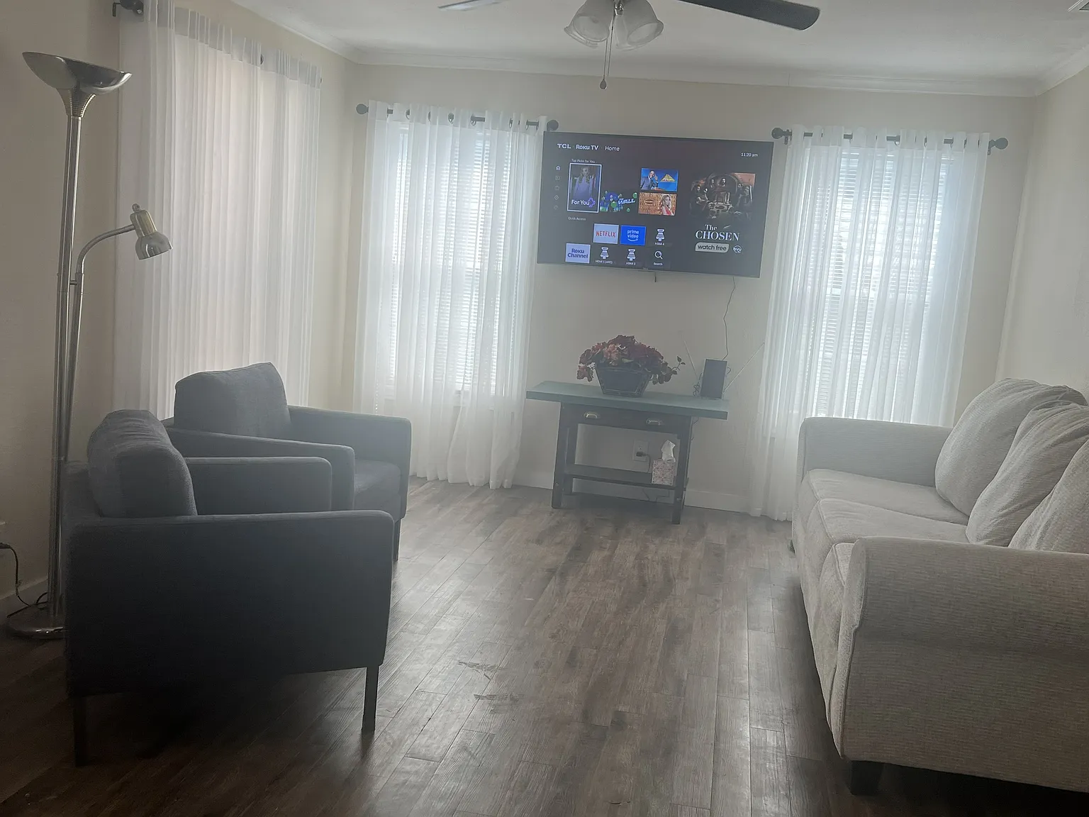 2 bed, 950 sqft, $2,200 — Photo 4