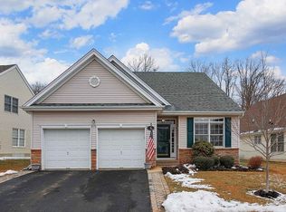 12 Jays Cor, Somerset, NJ 08873