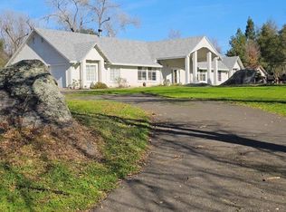 5121 Val Verde Rd, Loomis, CA 95650