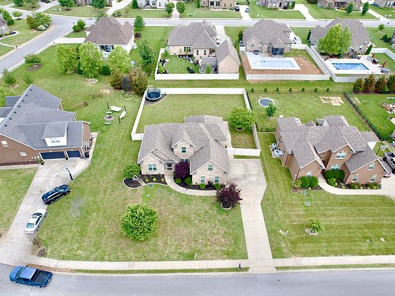 2nd image of 1216 Lewis Downs Dr