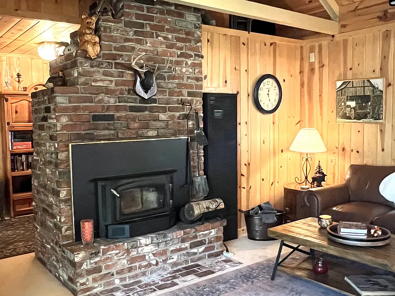 1335 Silver Fork Ave — Photo 27