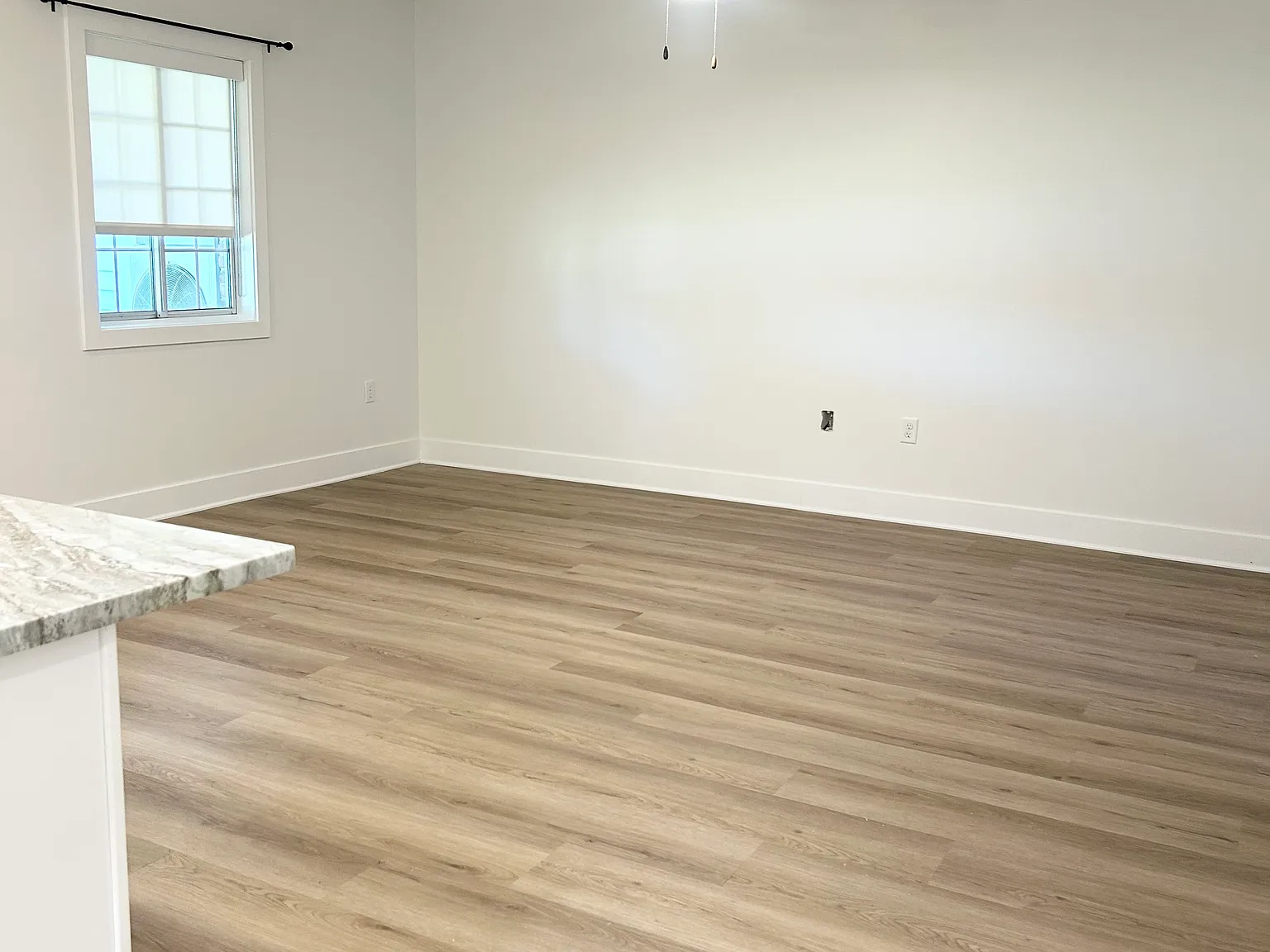 2 bed, 1.5 bath, 1100 sqft, $2,500 — Photo 4