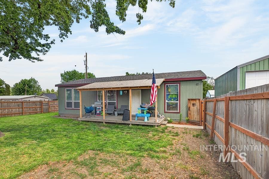 1st image of 3119 7th St