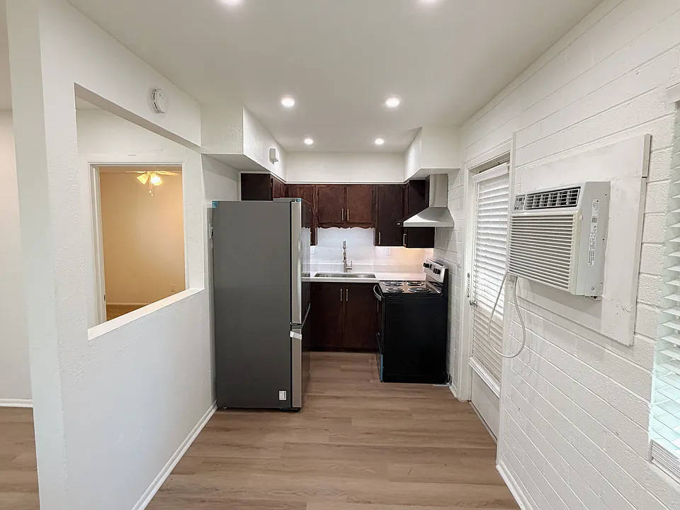 Gallery kitchen