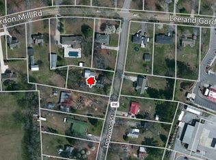 100 Longwood St, Chickamauga, GA 30707