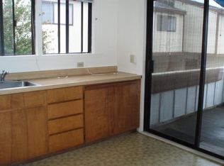 140 Hawthorne St APT 2, Monterey, CA 93940