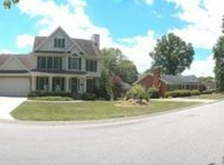 1717 Genung Dr, New Albany, IN 47150
