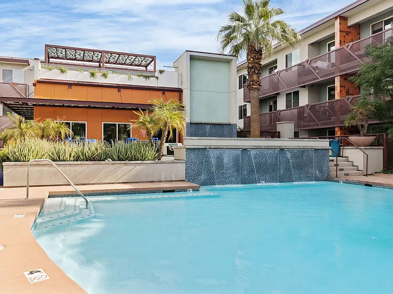 The Standard Scottsdale — Photo 18