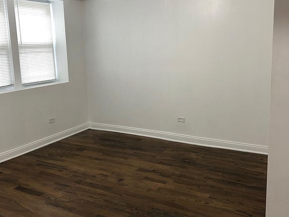 4th image of 5022 S Elizabeth St #1