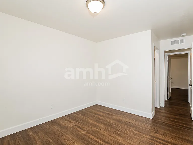 1507 S Horton St — Photo 17