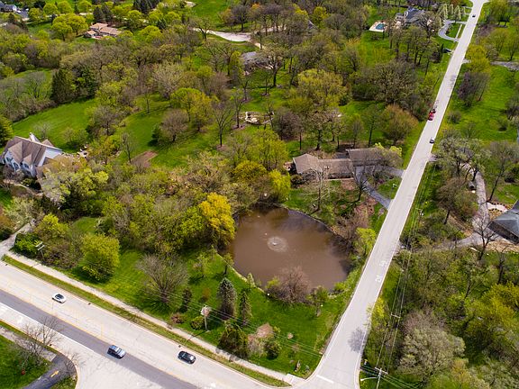 3rd image of 8S025 Brenwood Dr
