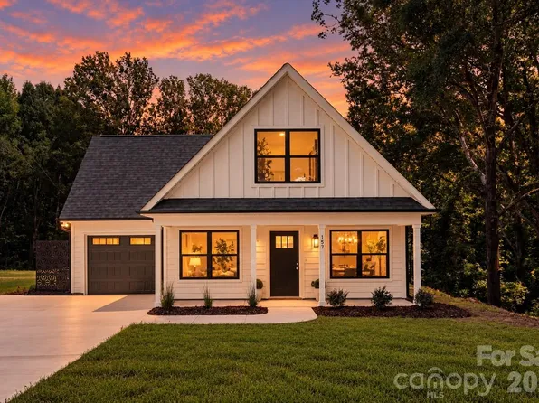 157 McCorkle St, York, SC 29745