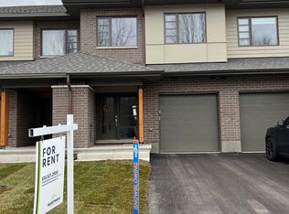 805 Brian Good Ave #1, Ottawa, ON K4M 0N6