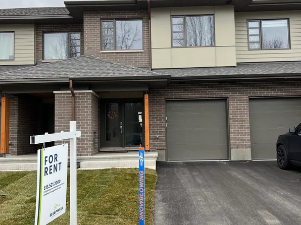 805 Brian Good Ave #1, Ottawa, ON K4M 0N6