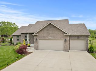 220 N Lakeside Dr, Madison, IN 47250