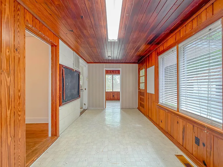 1230 Mitchell Ave — Photo 13