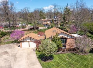 466 Cortequay Ct, Ballwin, MO 63021