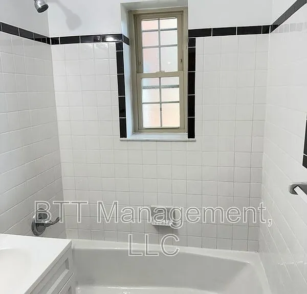 8804 Bradford Rd #1 — Photo 37