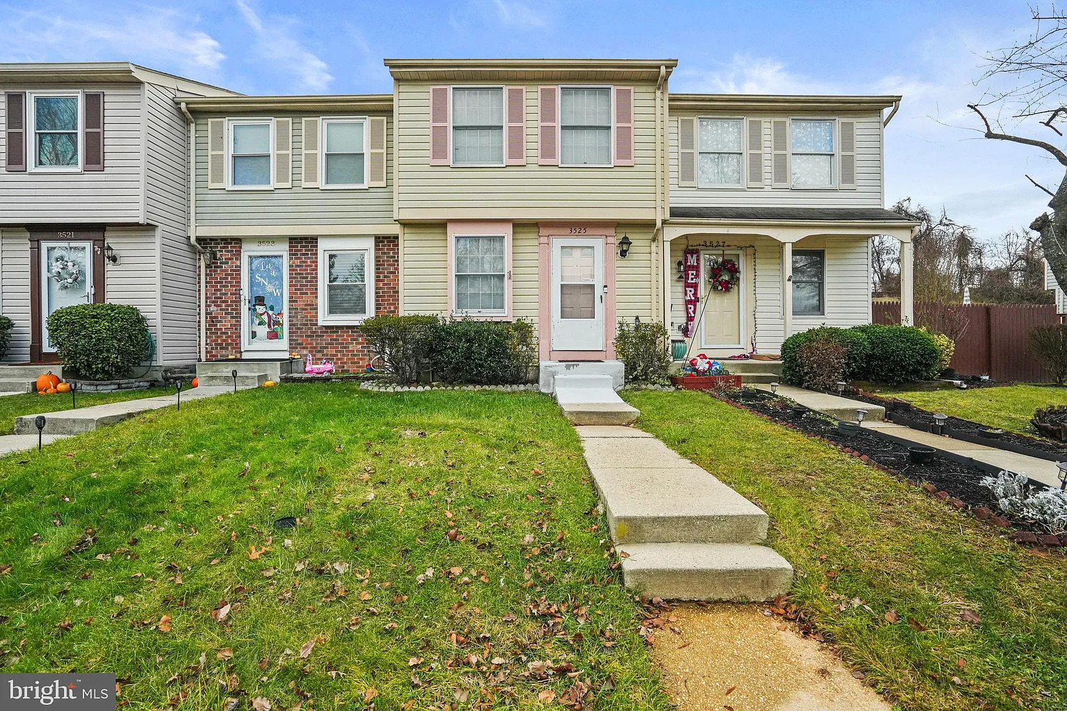 3525 Laurel View Ct photo 1
