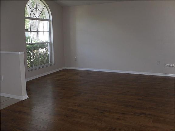 4th image of 731 Somerstone Dr