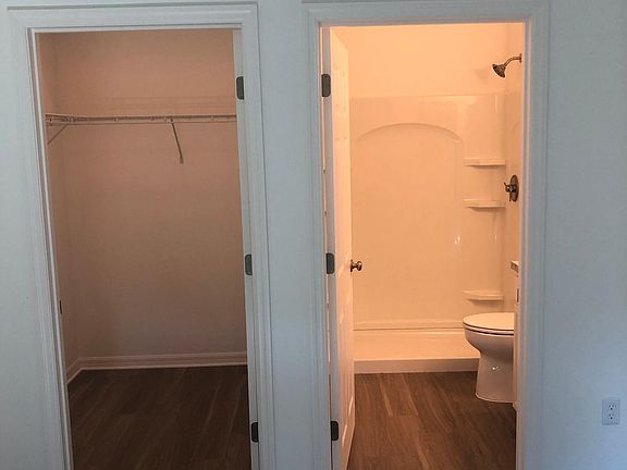 2nd image of 475 Margie Dr
