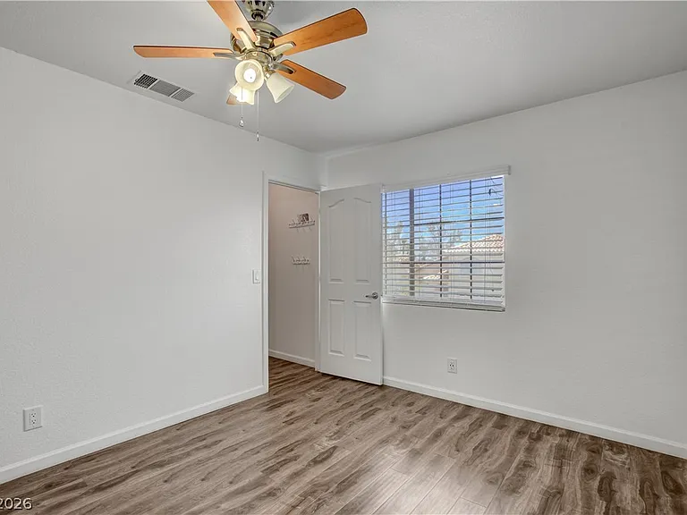 3557 Sedwick Dr — Photo 44