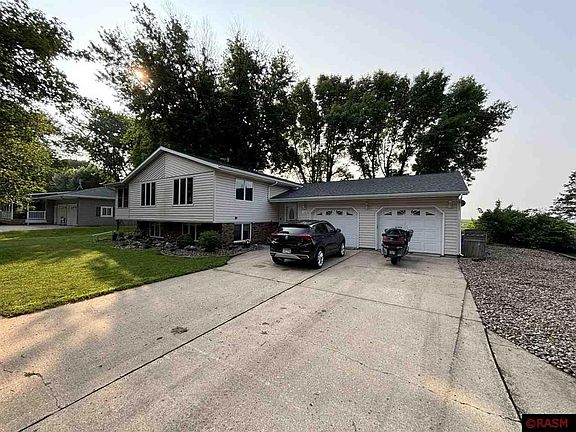 2nd image of 110 Tiell Dr