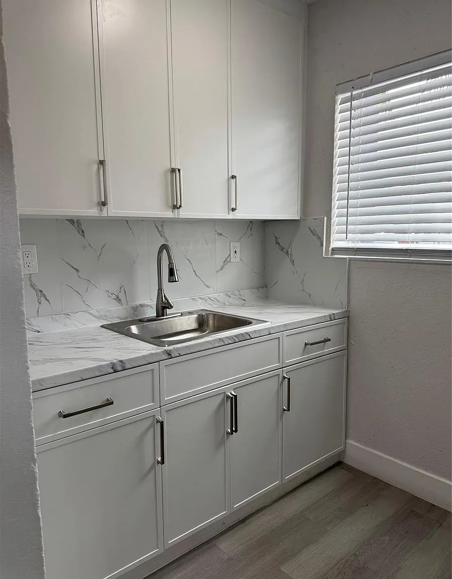 $1,500 731 NW 56th St — Photo 2