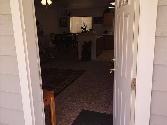 5th image of 301 S Gold St