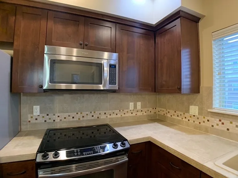 13905 SW Meridian St #310 — Photo 7