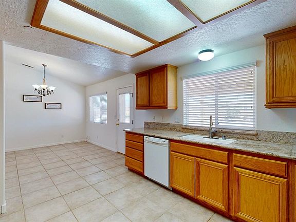4th image of 8370 Wolf Dr