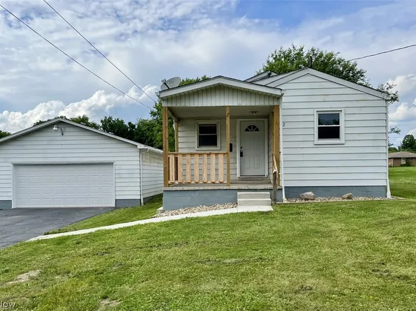 322 Taylor Ave, Girard, OH 44420