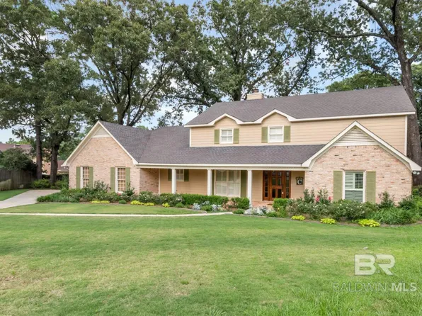 1505 Oak Cliff Ct, Mobile, AL 36609